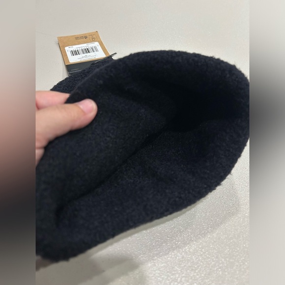 The North Face Women's City Plush Beanie Hat TNF Black NWT Buttery Soft - Picture 4 of 7